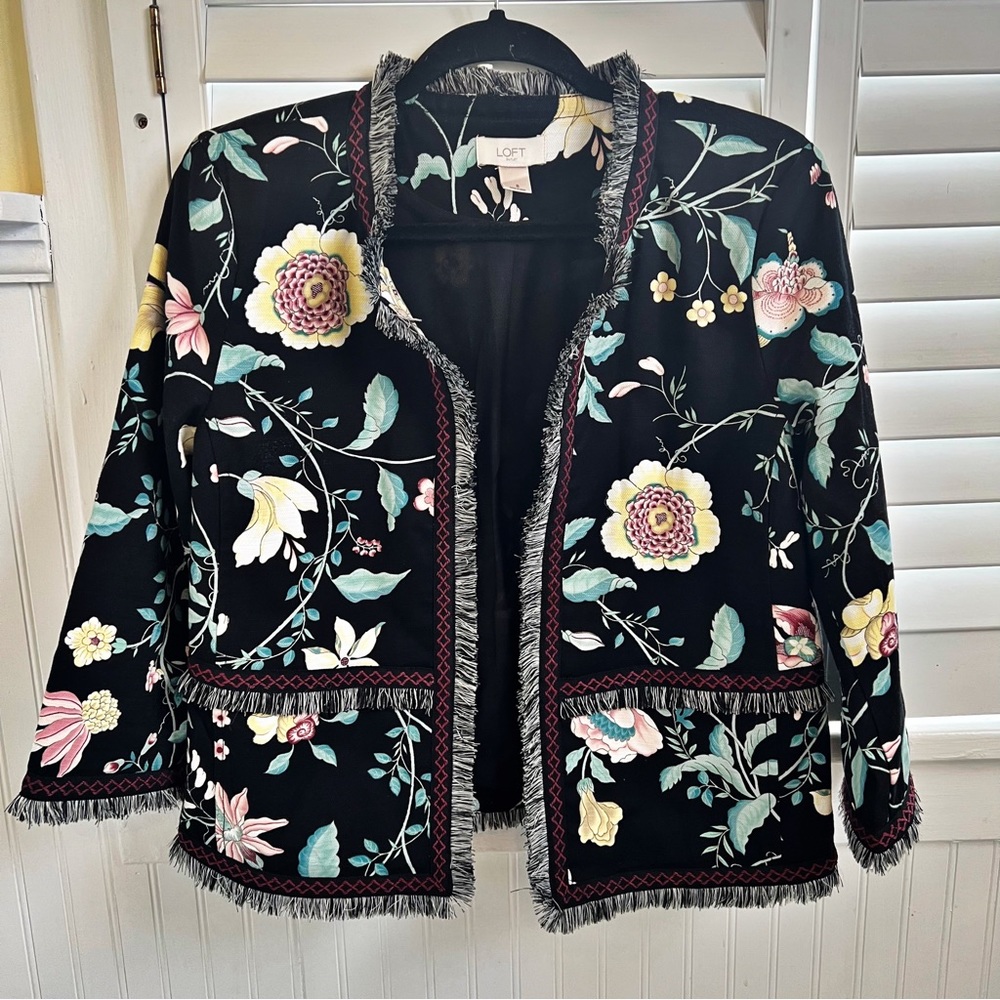 LOFT Outlet Black Floral Fringe Trim Open Front Blazer Jacket Size 8